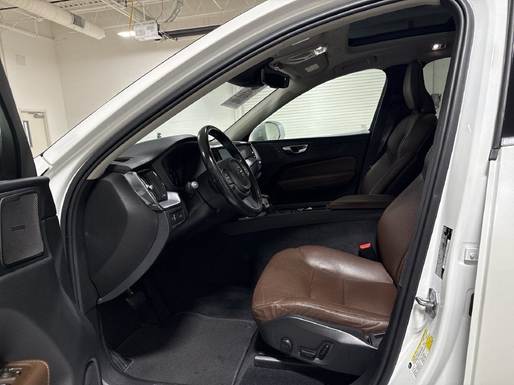 2020 Volvo XC60 Momentum