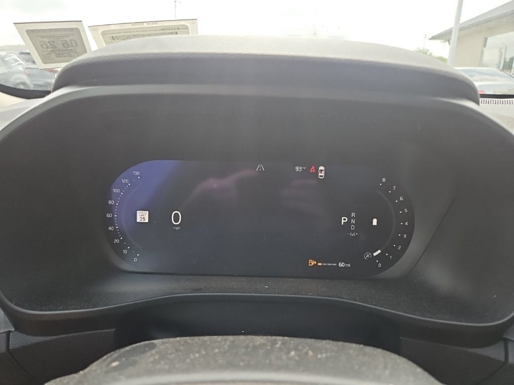 2023 Volvo XC40 Plus Bright Theme